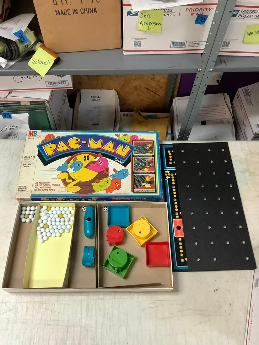 Vintage Milton Bradley Pac-Man Game (1 of 1)