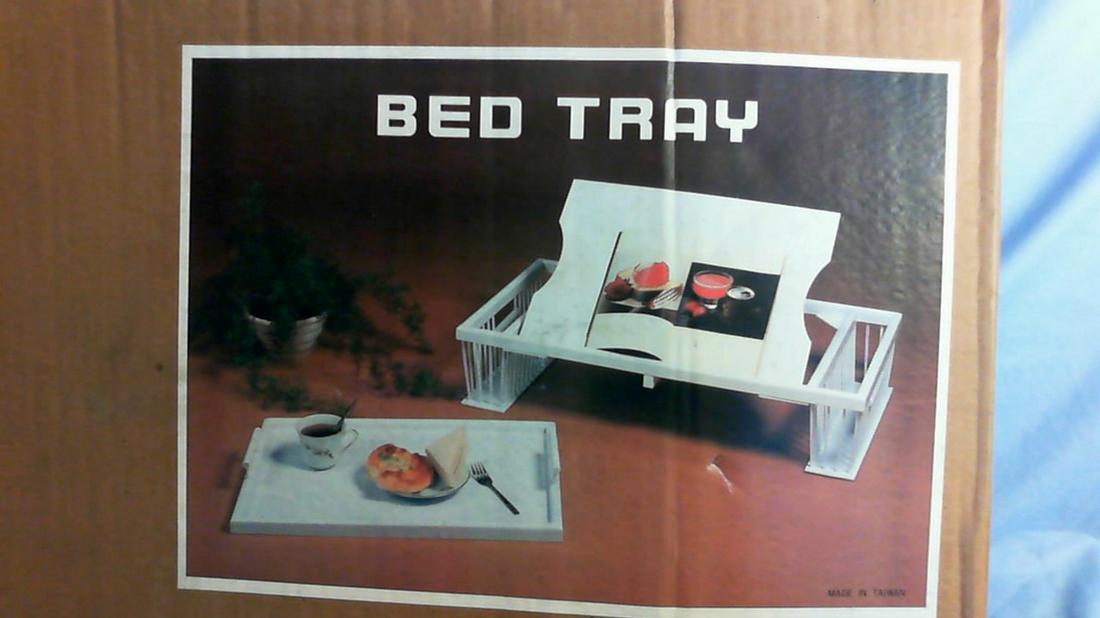 White wooded bed tray, vintae, new in box: White wooded bed tray, vintae, new in box