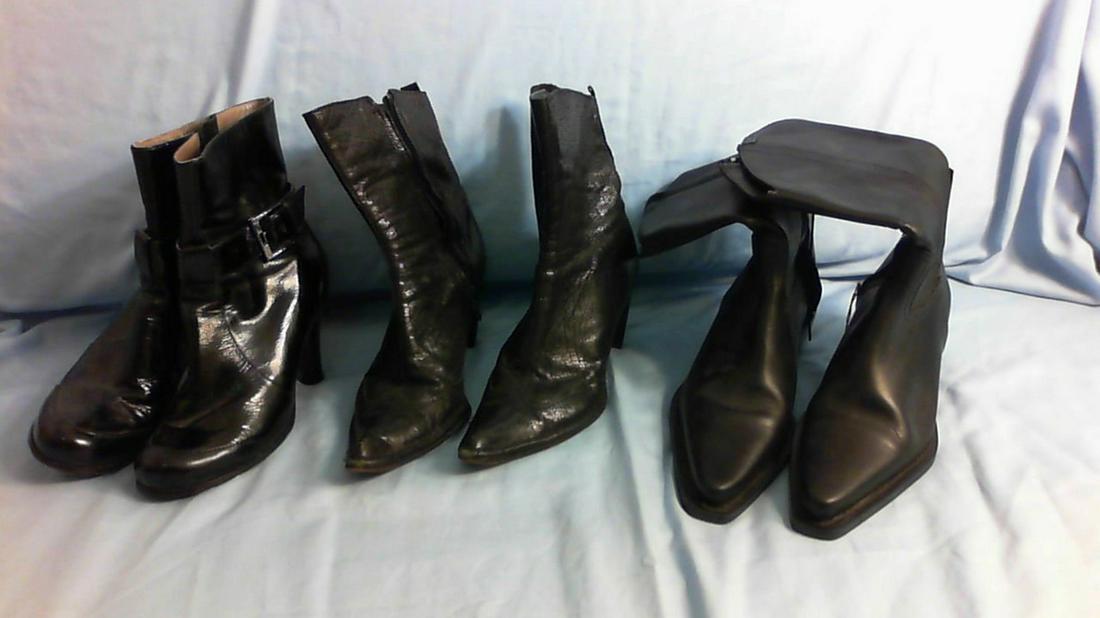 3 ladies black boots, size 7.5, good condition (1 of 1)
