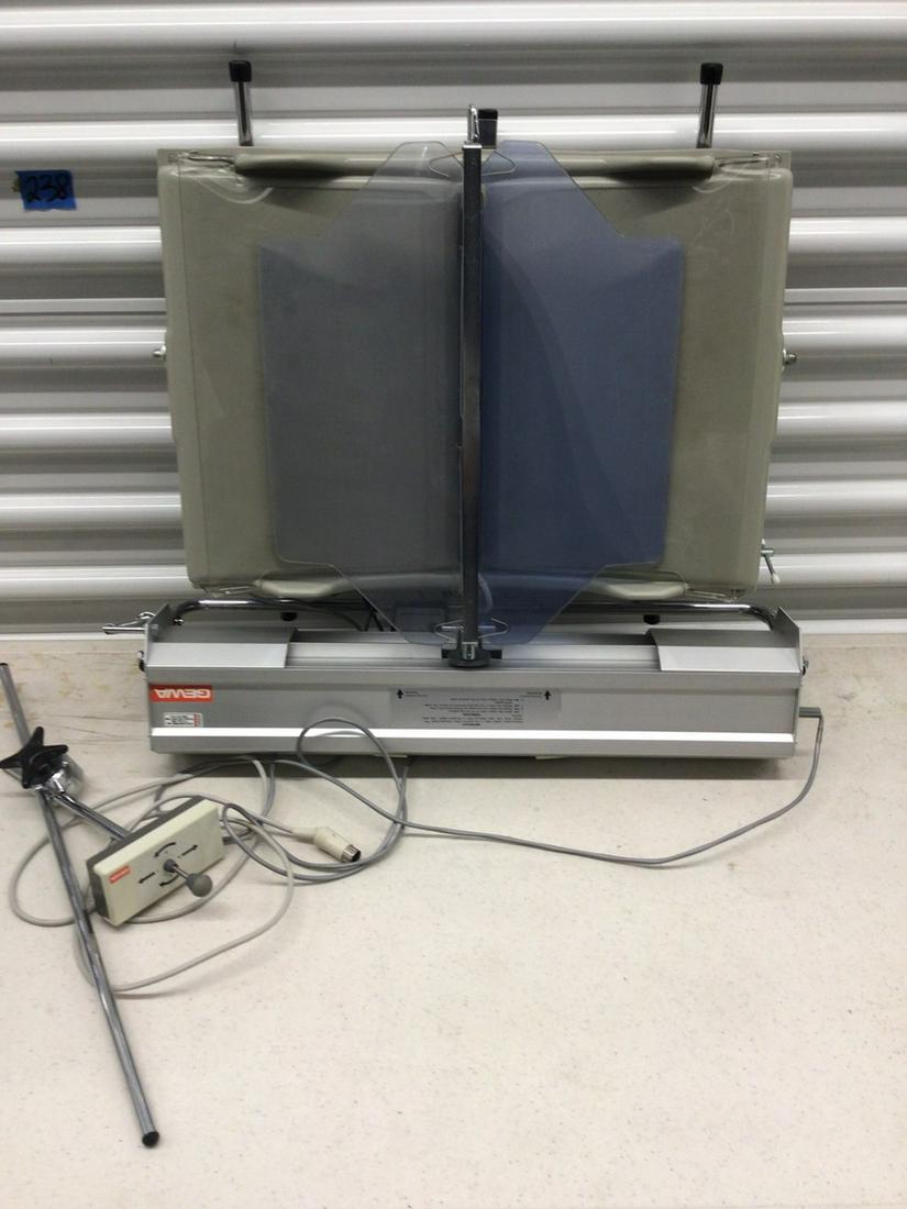 Gewa book page turner Model PSA- 17224 (1 of 1)