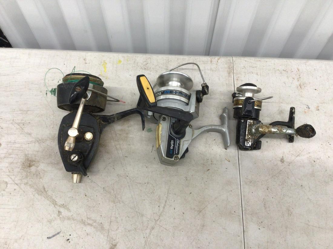 Lot of three vintage fishing reels (1 of 1)