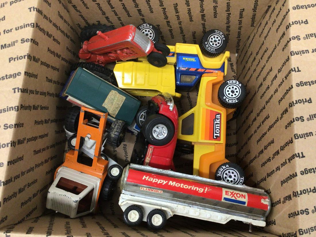 Lot of vintage Tonka, Exxon trucks, and more: Lot of vintage Tonka, Exxon trucks, and more
