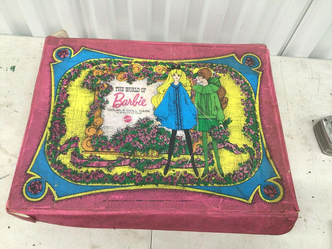 The World of Barbie Double Doll Case (1 of 1)