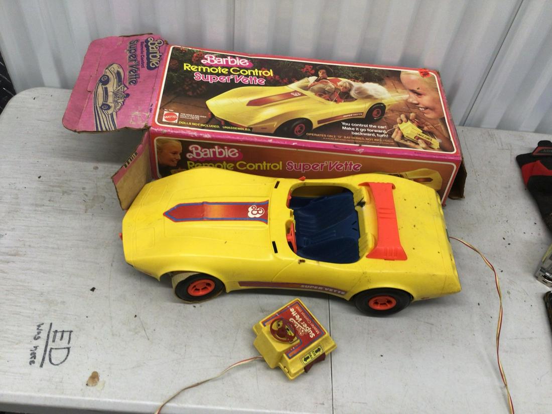 Barbie Remote Controlled Super'Vette with box: 20"