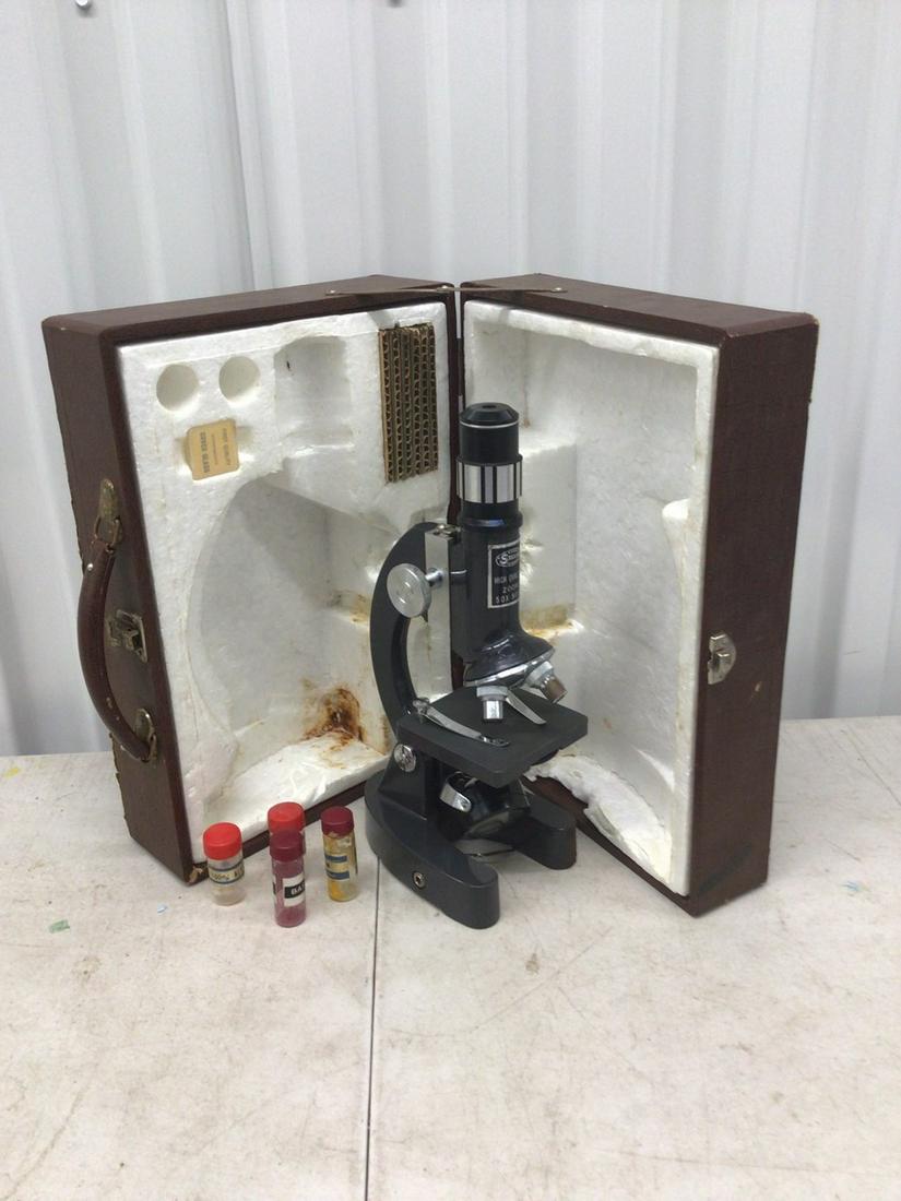 Stellar Microscope set with glass slides and other accessories in case (1 of 1)