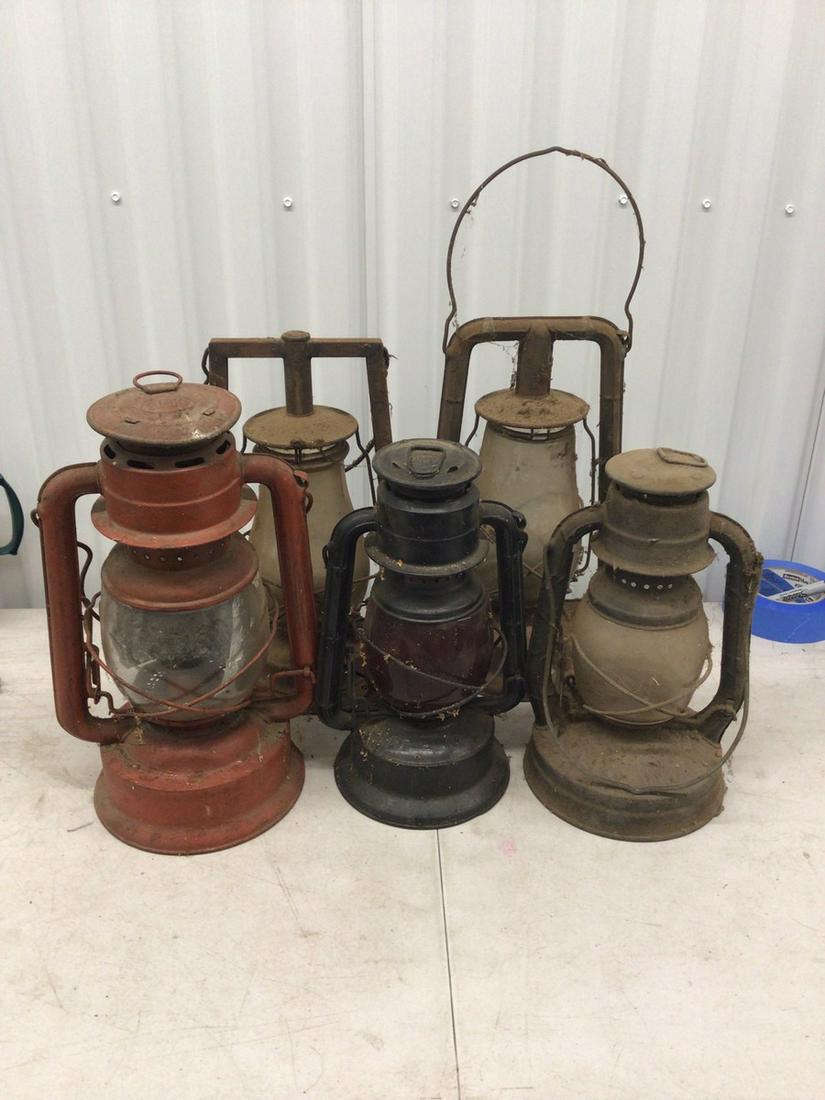 Lot of Deitz kerosine oil lamps: 14" tall