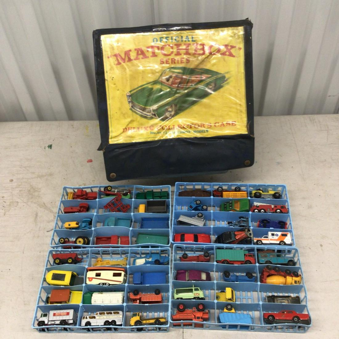 Large collectors case with 4 trays of vintage matchbox, hotwheels,Lesney more (1 of 1)
