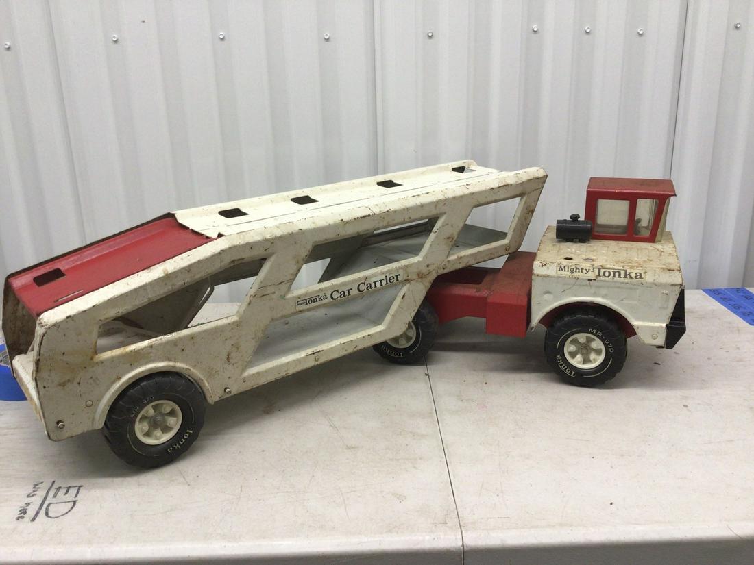 Mighty Tonka car carrier truck: 34"x8"x9"