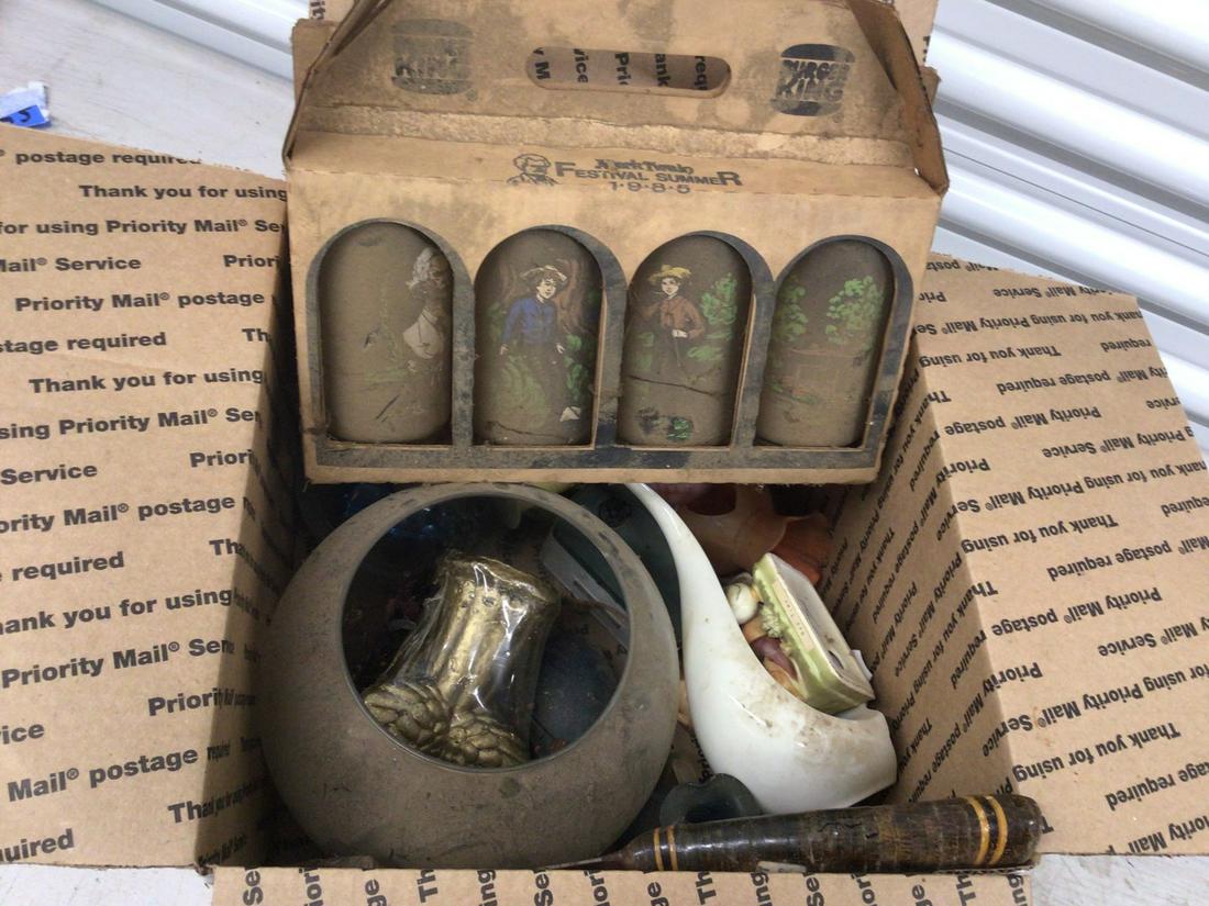 Lot of vintage cups and more: Lot of vintage cups and more