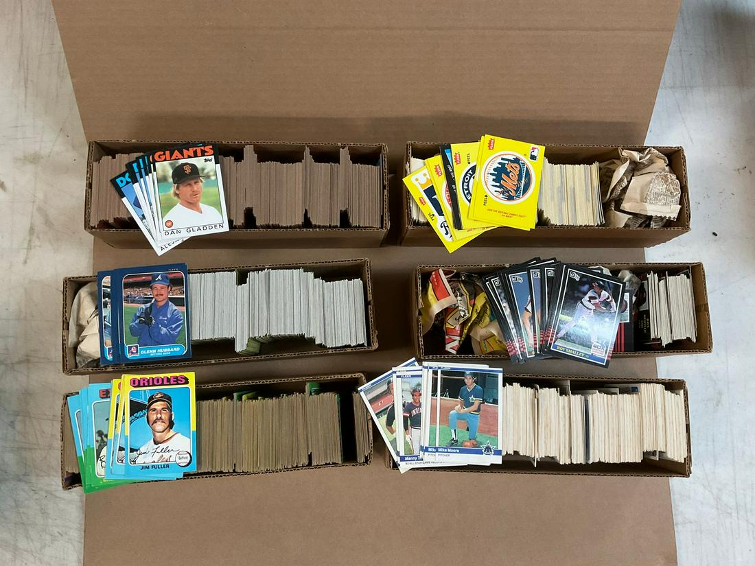6 sleeves of baseball cards '75, '86 Topps, '84, '86 Fleer, '85 Donruss, sticker cards and more: 6 sleeves of baseball cards '75, '86 Topps, '84, '86 Fleer, '85 Donruss, sticker cards and more