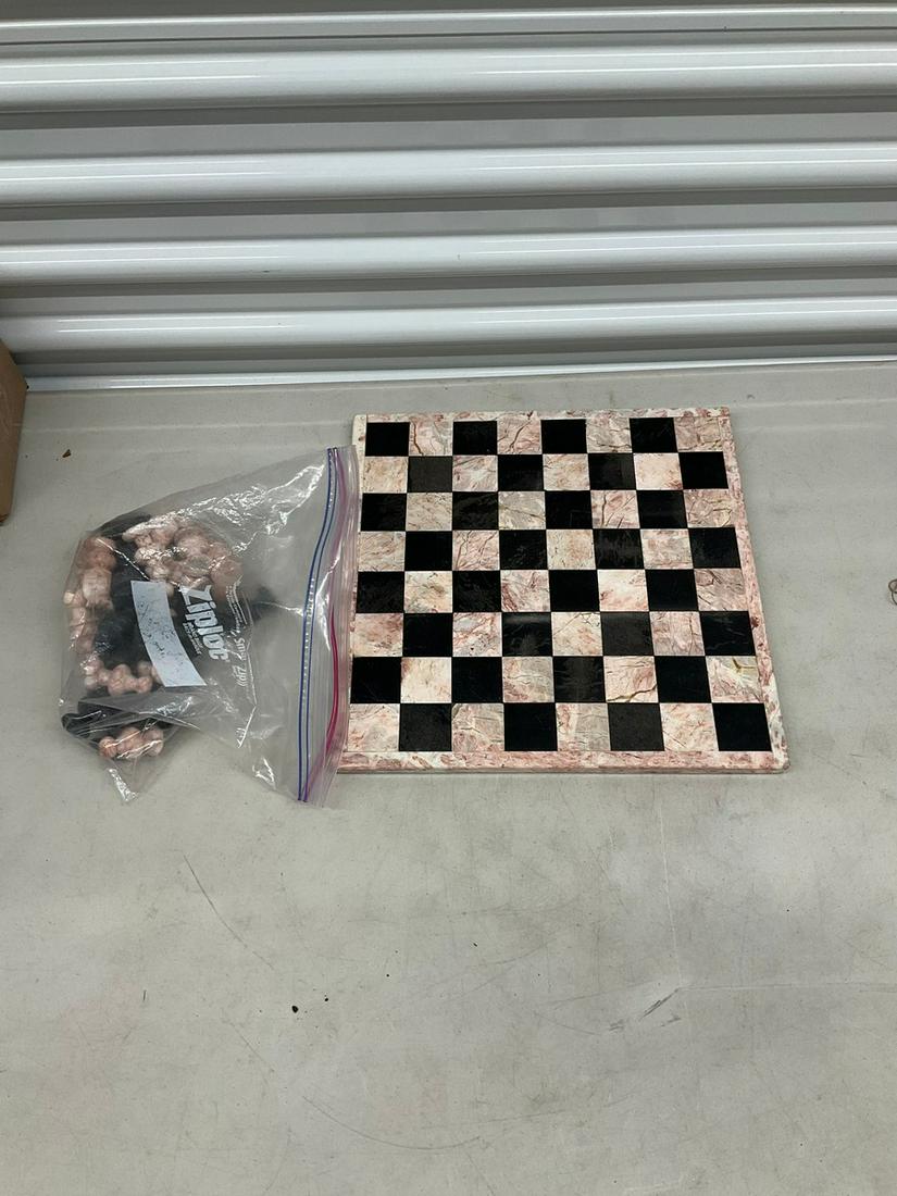 Marble chess set no missing pieces: Marble chess set no missing pieces