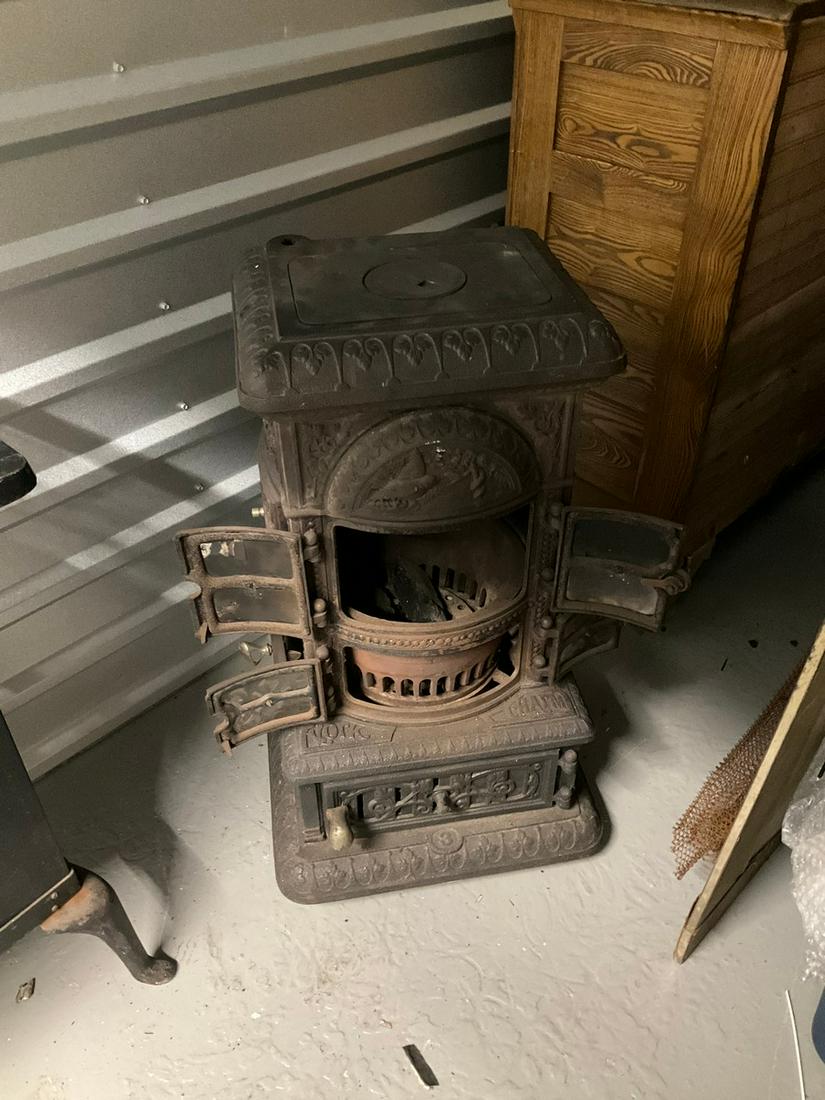 Vintage Cast-Iron York Charm furnace: Vintage Cast-Iron York Charm furnace