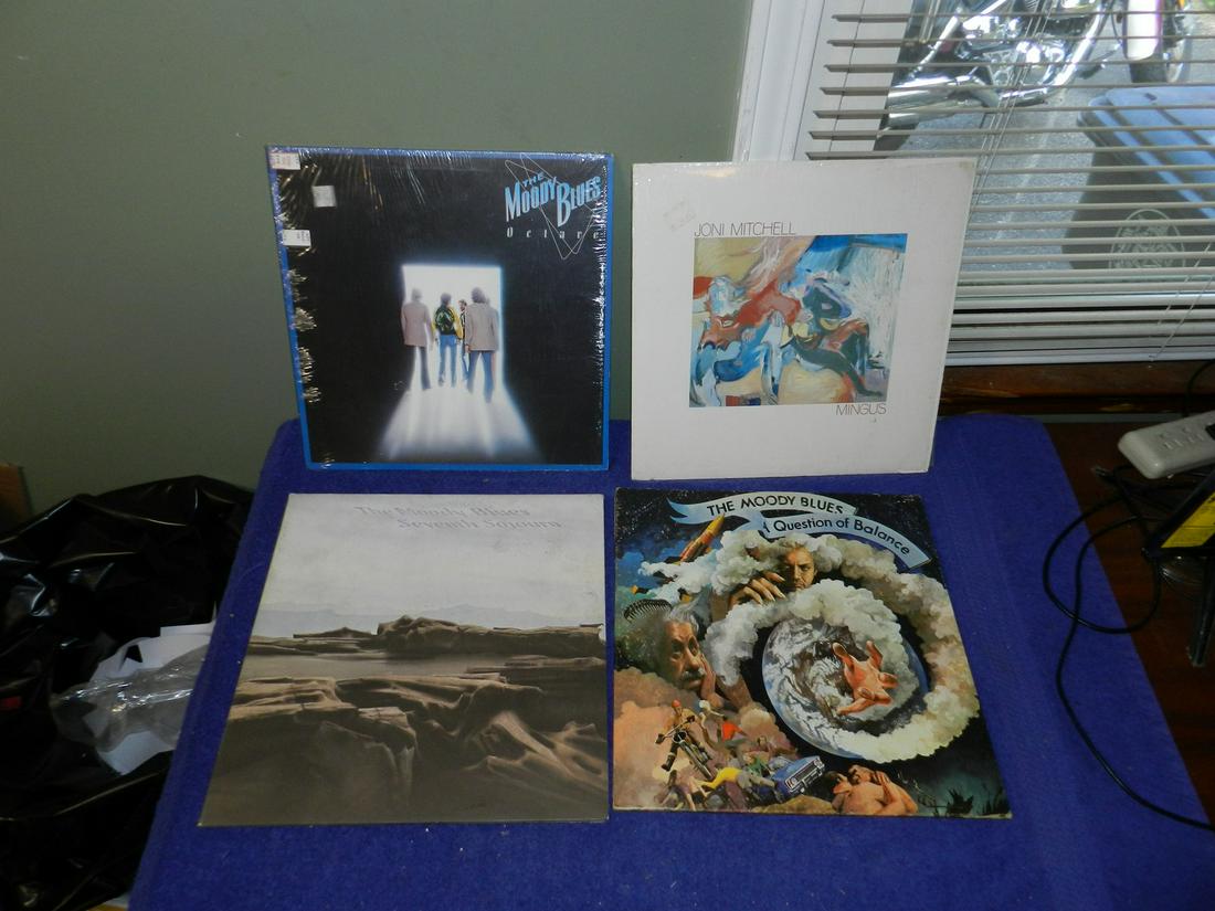 LOT OF VINTAGE RECORDS MOODY BLUES JONI MITCHELL (1 of 1)