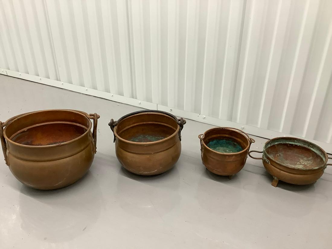 Set of Four Vintage Copper Pots Largest 9x7.5 (1 of 1)