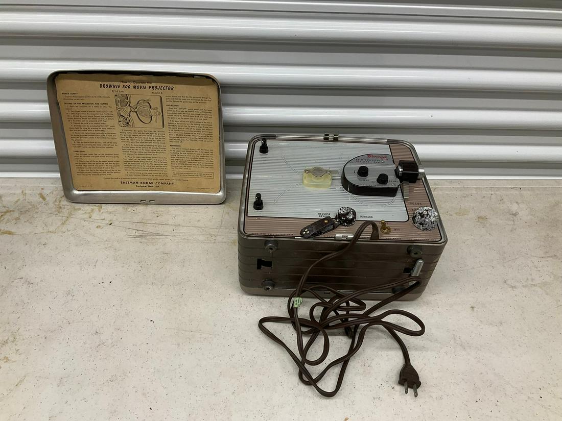 Kodak brownie 500 movie projector: Kodak brownie 500 movie projector