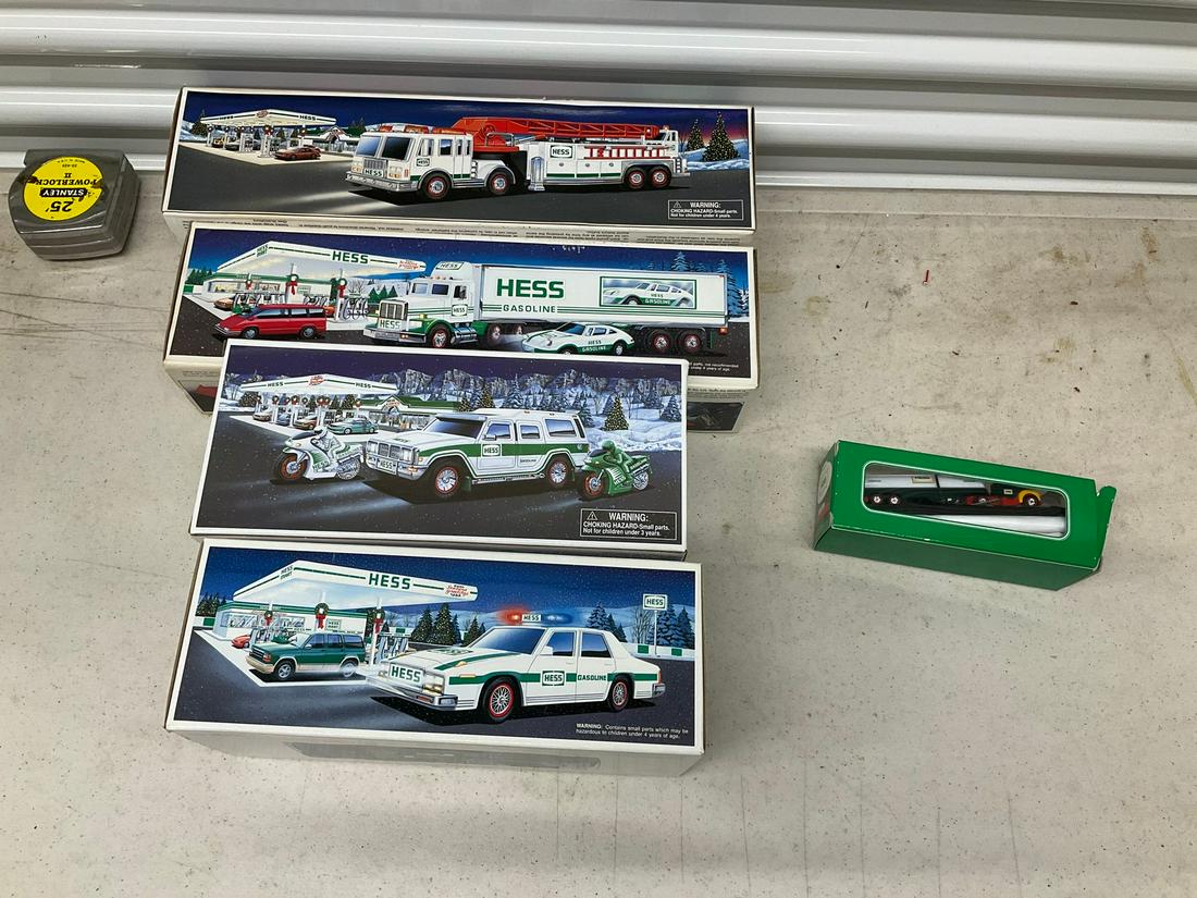 Lot of Hess trucks ranging from years 1992-2004: Lot of Hess trucks ranging from years 1992-2004
