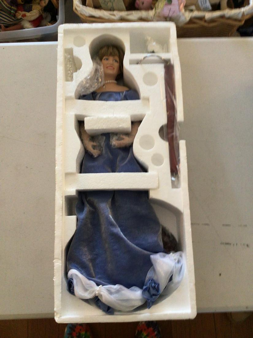 Princess Diana porcelain doll 19 inches: Princess Diana porcelain doll 19 inches