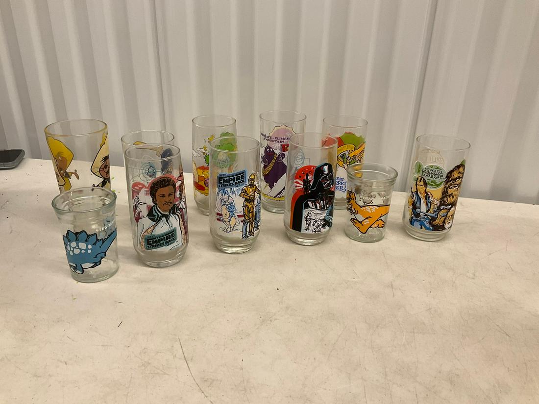 Lot of collectible McDonald's and Burger King glasses (Peanuts, Star Wars, and more): Lot of collectible McDonald's and Burger King glasses (Peanuts, Star Wars, and more)