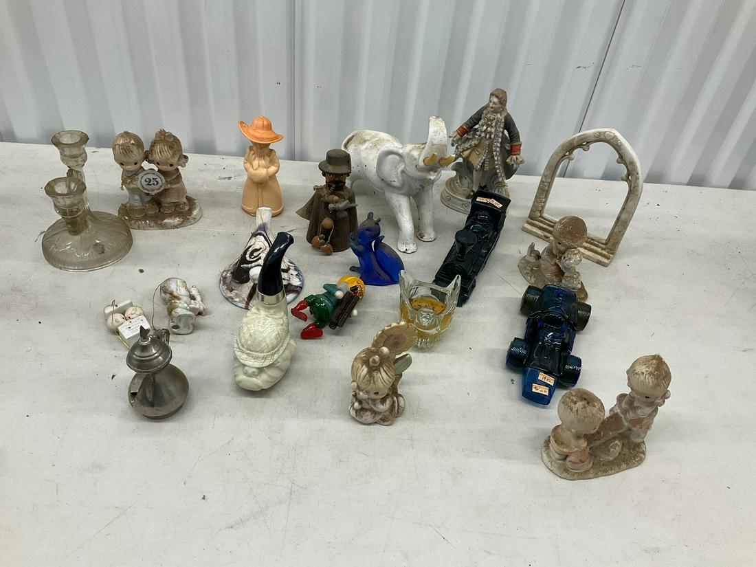 Lot of assorted decorative items (Avon, Precious Moments, and more) (1 of 1)