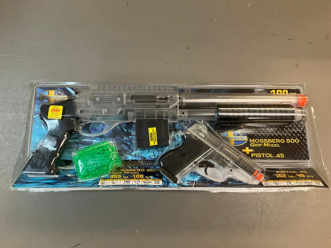 Mossberg 500 Grip Model Pistol .45 and shotgun gel toy guns: Mossberg 500 Grip Model Pistol .45 and shotgun gel toy guns