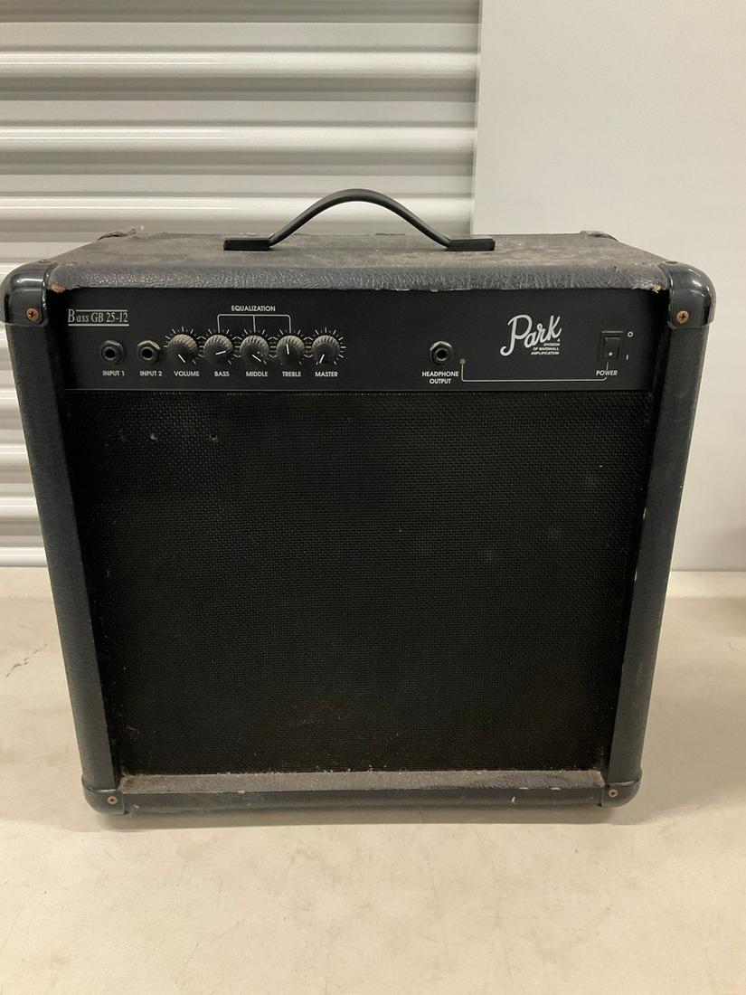 Park Bass Amp 25-12 (1 of 1)