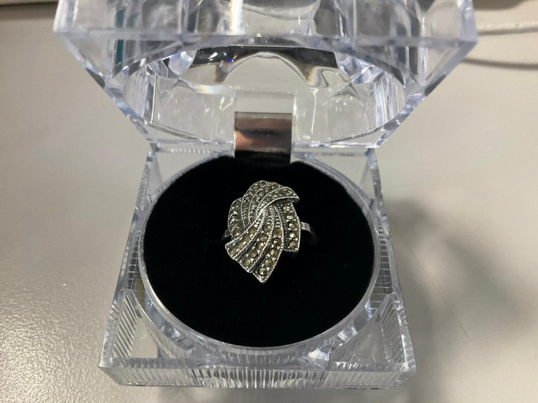 Sterling Marcasite Ring: Sterling Marcasite Ring