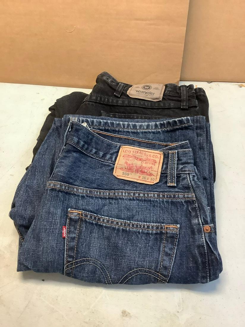 Two Vintage Large Pairs Levi and Wrangler Jeans Size 36x30: Two Vintage Large Pairs Levi and Wrangler Jeans Size 36x30