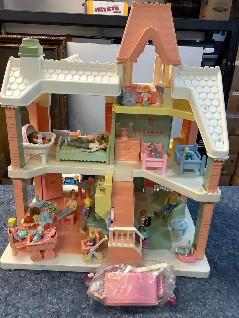 1991 Playskool Doll House and Accessories (1 of 1)