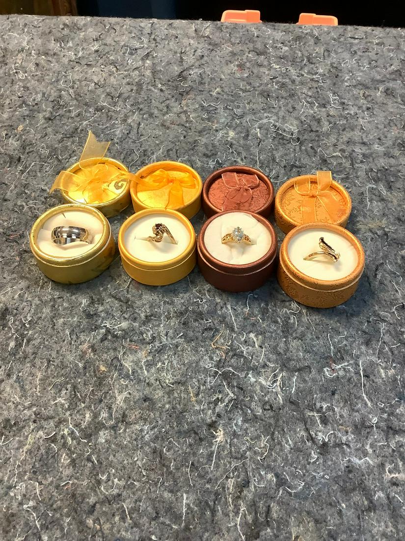 Lot of 4 Costume Rings in Boxes Sizes Unknown (1 of 1)