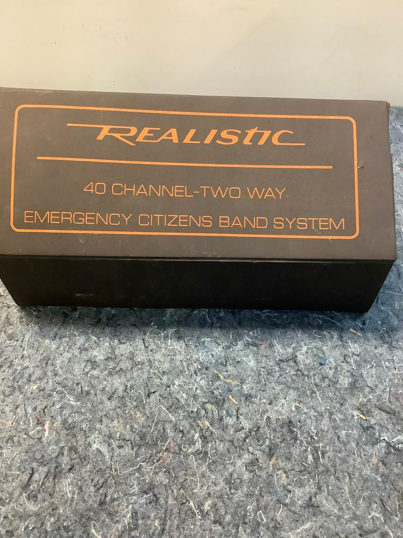 Realistic 40 Channel- Two Way Emergency Citizens Band System (1 of 1)