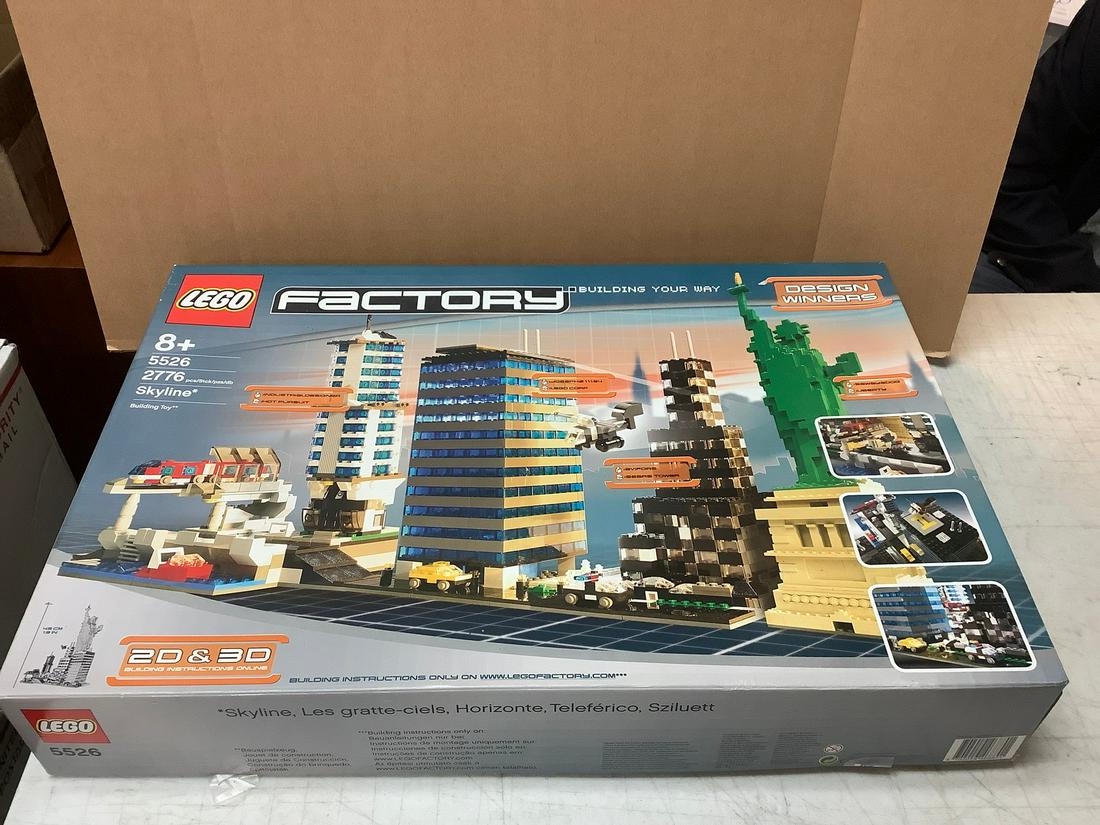 Complete Lego Factory Skyline 5526: Complete Lego Factory Skyline 5526