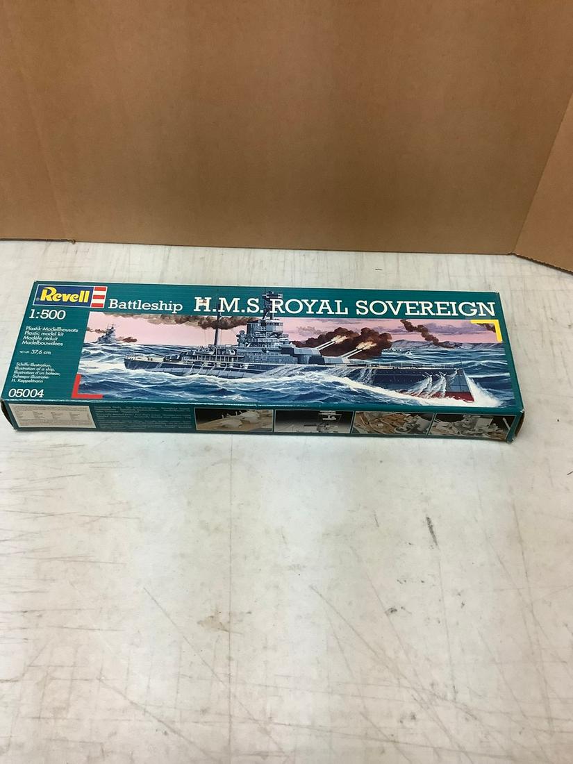 Complete Revell Battleship H.M.S. Royal Sovereign 1:500 (1 of 1)