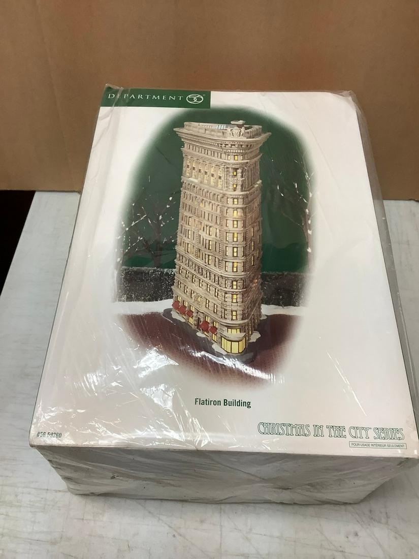 Sealed Department 56 Flatiron building Christmas in the City Series (1 of 1)