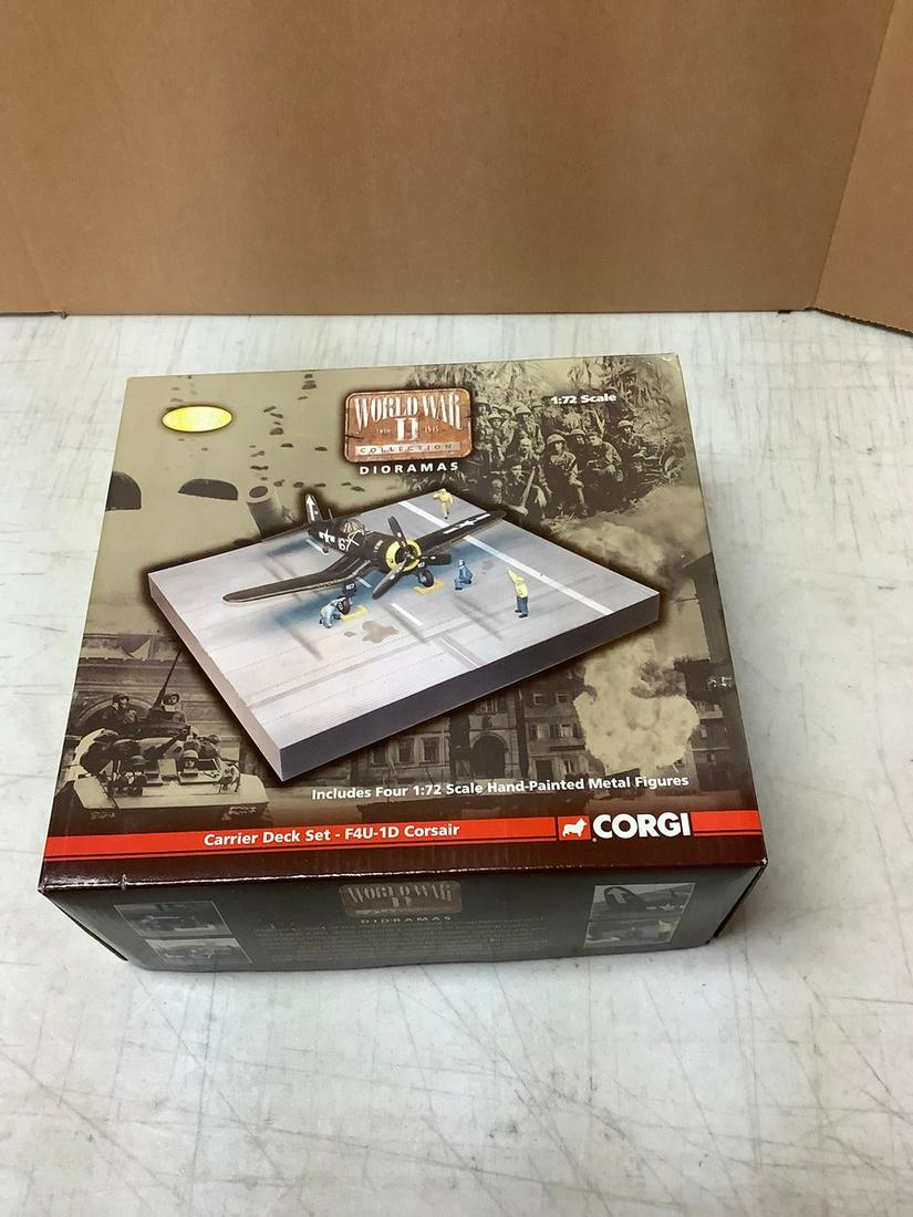 Complete Corgi  World War 11 Collection Dioramas  Carrier Deck Set- F4U-1D Corsair 1:72 Scale (1 of 1)
