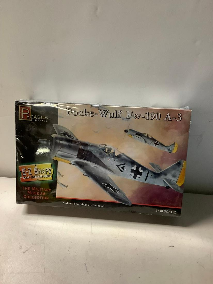 Sealed Pegasus Hobbies Focke-Wulf Fw-190 A-3 Snap Together Model 1/48 Scale (1 of 1)