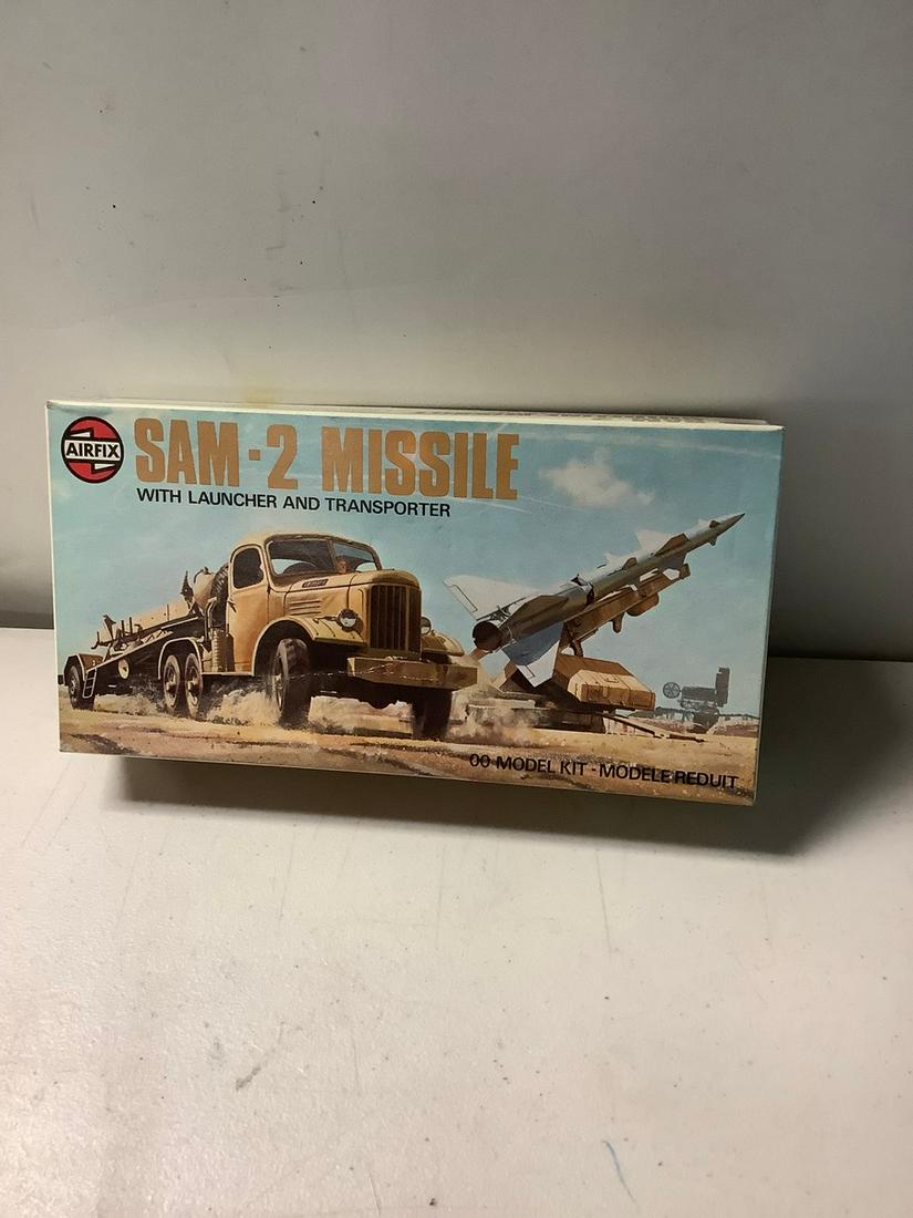 Complete 1975 Airfix Sam-2 Missile Model Kit Series 3 (1 of 1)