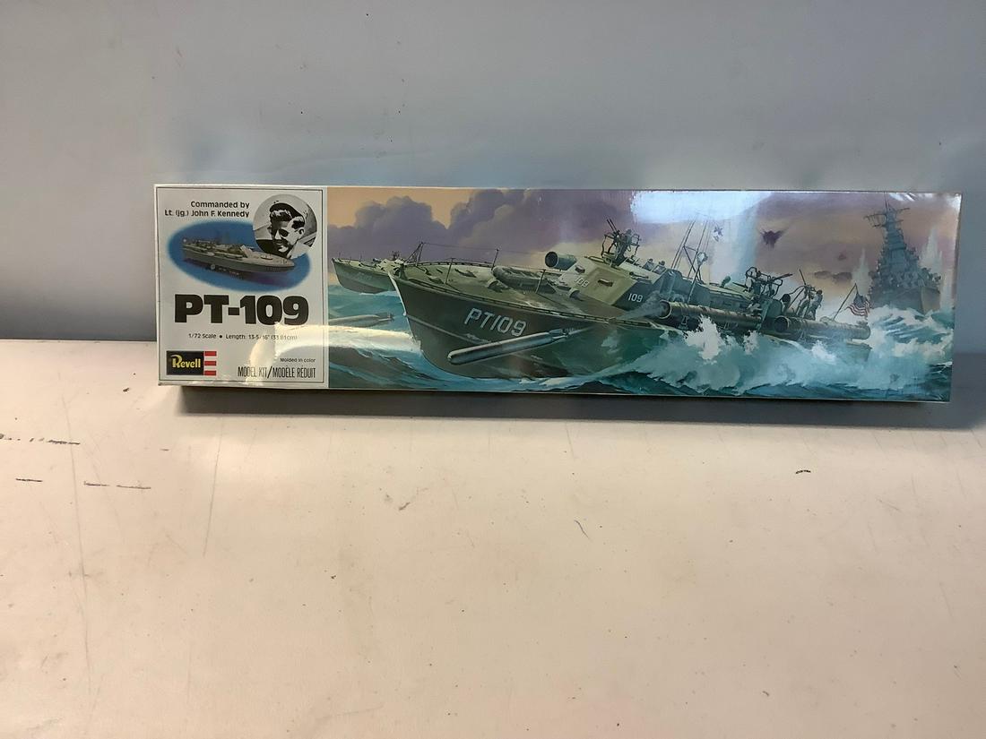 Sealed 1977 Revell PT-109 Commanded By Lt. John F. Kennedy 1/72 Scale (1 of 1)