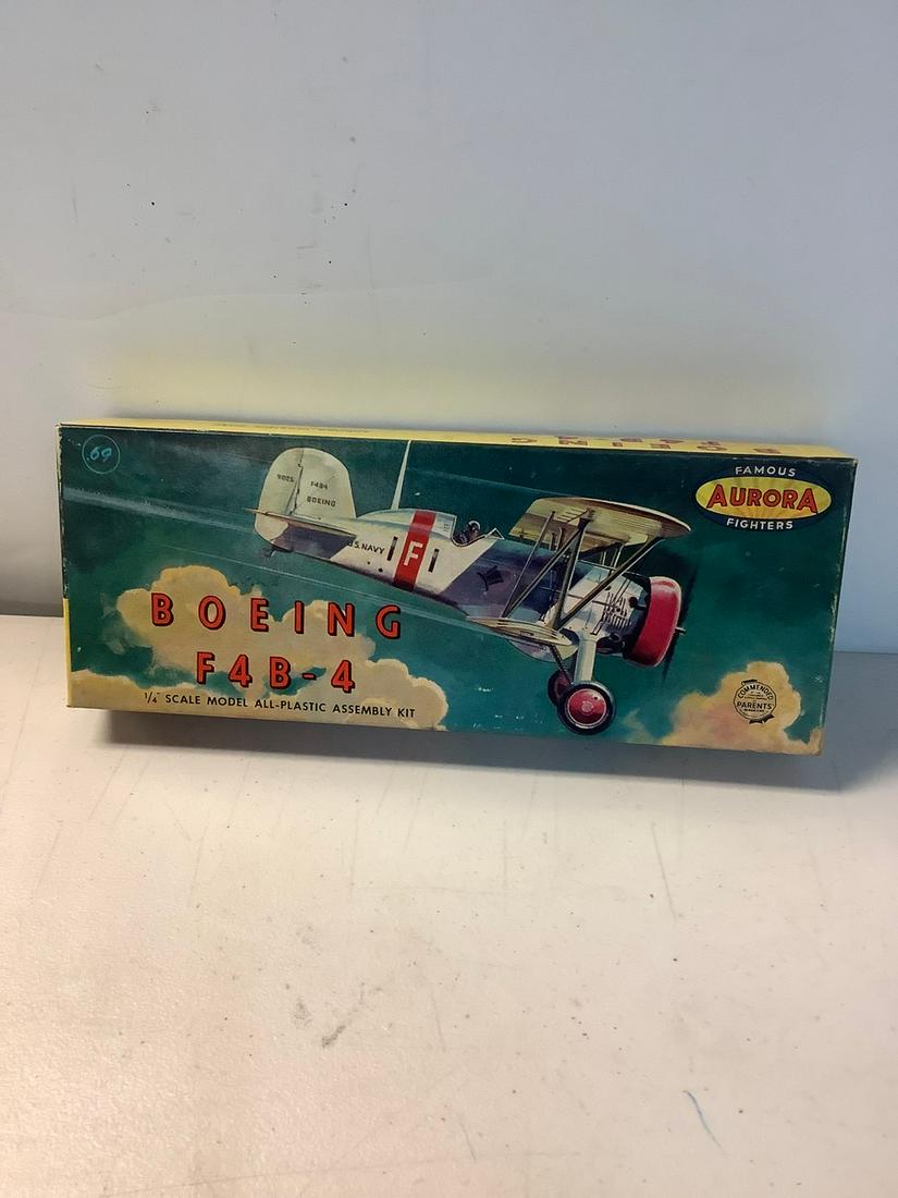 Complete 1958 Famous Aurora Fighters Boeing F4B-4 1/4 Scale (1 of 1)