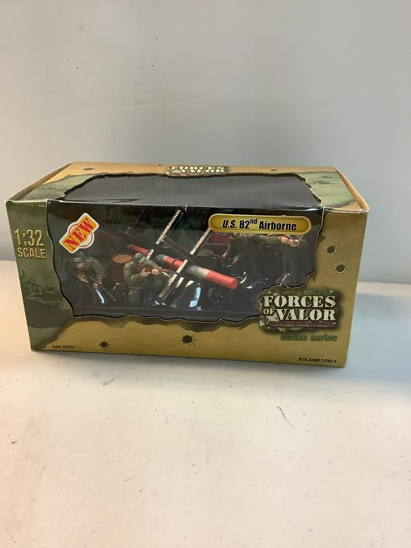 Sealed 2004 Forces of Valor U.S. 82nd Airborne Action Series 1:32 Scale (1 of 1)