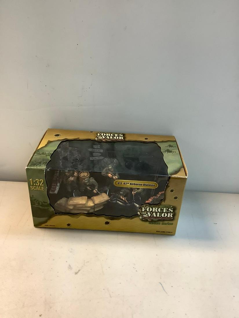Sealed Forces of Valor U.S. 82nd Airborne Division 1:32 Scale (1 of 1)