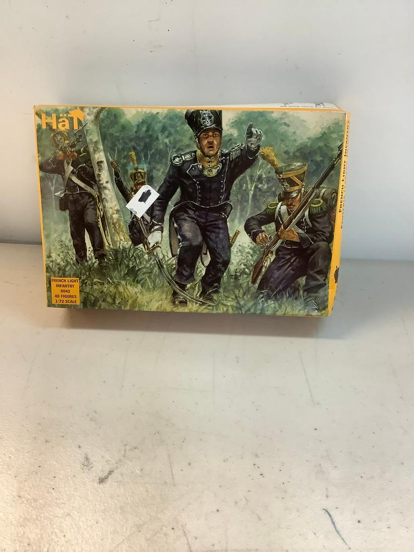 Complete Hat French Light Infantry 48 Figures 1/72 Scale (1 of 1)