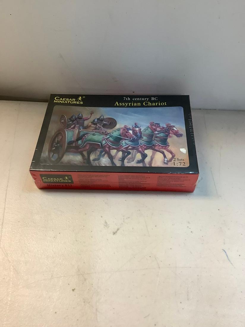 Sealed Caesar Minatures 7th Century BC Assyrian Chariot 2 Sets 1:72 Scale (1 of 1)