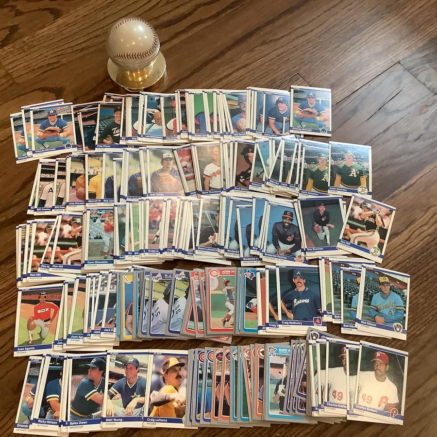 1984-1985 Fleer FLEER baseball cards and baseball (1 of 1)