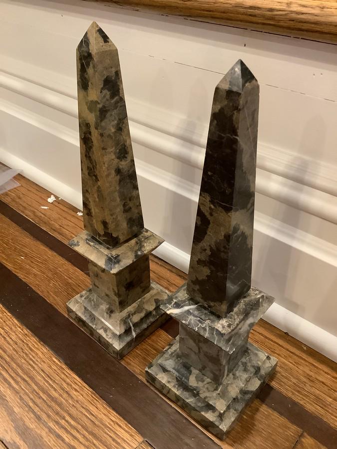 Pair of large Obelisks Pillars Granit: Pair of large Obelisks Pillars Granit