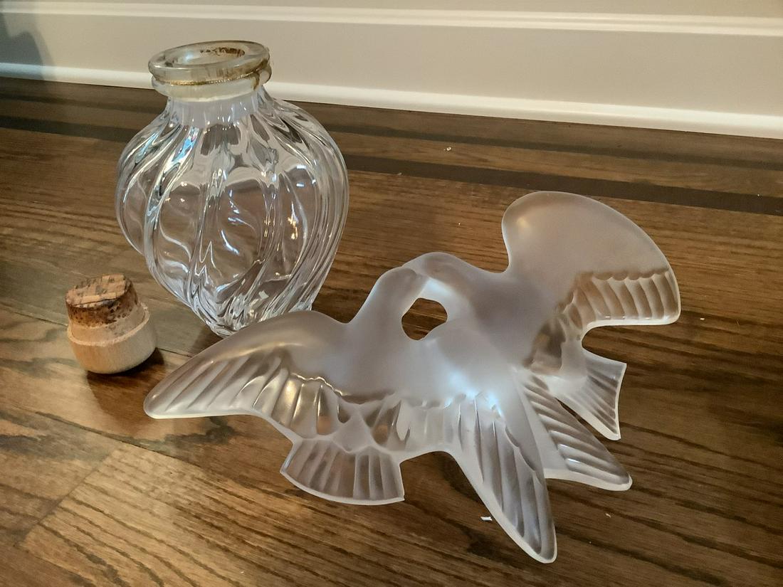 Lalique-Like Dove perfume Topper 13" x 8": Lalique-Like Dove perfume Topper 13" x 8"