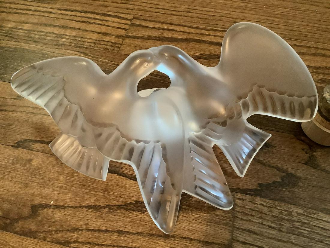 Lalique-Like Dove perfume Topper 13" x 8" - Fleabite Chips: Lalique-Like Dove perfume Topper 13" x 8" - Fleabite Chips