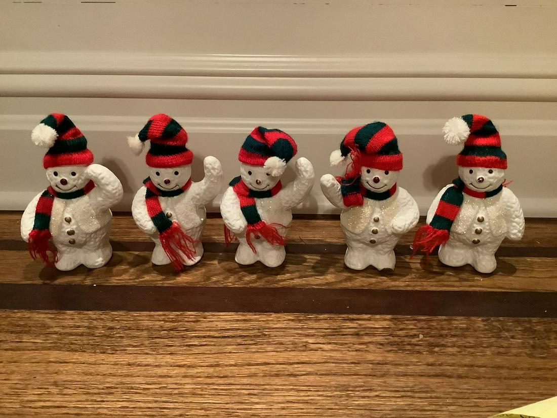 5 Snowmen 6" tall: 5 Snowmen 6" tall