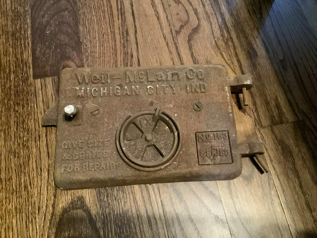 Weil-McLain Co, Michigan city ind. No. 153 series 4 Cover for furnace- cast Iron (1 of 1)