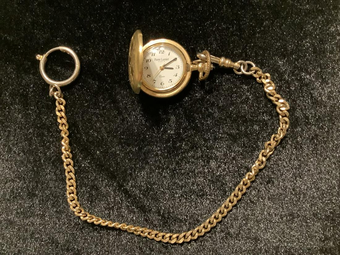 antique ladies close faced quarts pocket watch with chain gold tone 9'' (1 of 3)