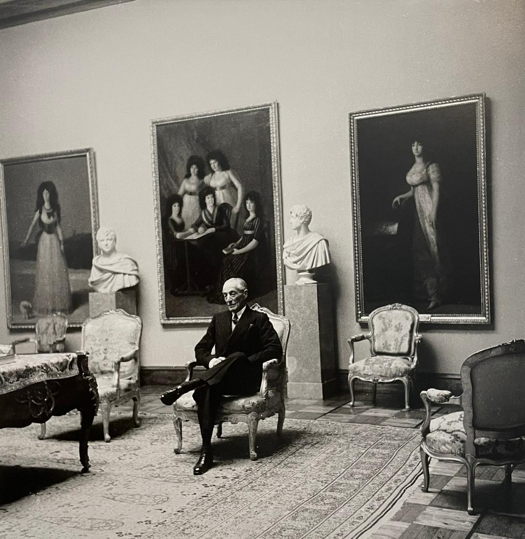 Cecil Beaton - The Duke of Alba, 1950: CECIL BEATON (1904-1980) The Duke of Alba, Spain, 1950 Print in Colors 10 1/4" x 10 1/2" Cecil Beaton was a British photographer and designer best known for his elegant photographs of high society. Wo